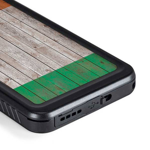 Ireland Flag Dark Wood Galaxy S23 Waterproof Case